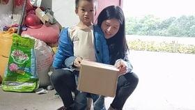 诺米走红不忘家乡小涵娱乐吃瓜,小涵娱乐吃瓜见证友谊  第2张